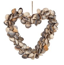 Heart Shell Wreath Small