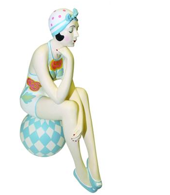 DL2069B bathing beauty